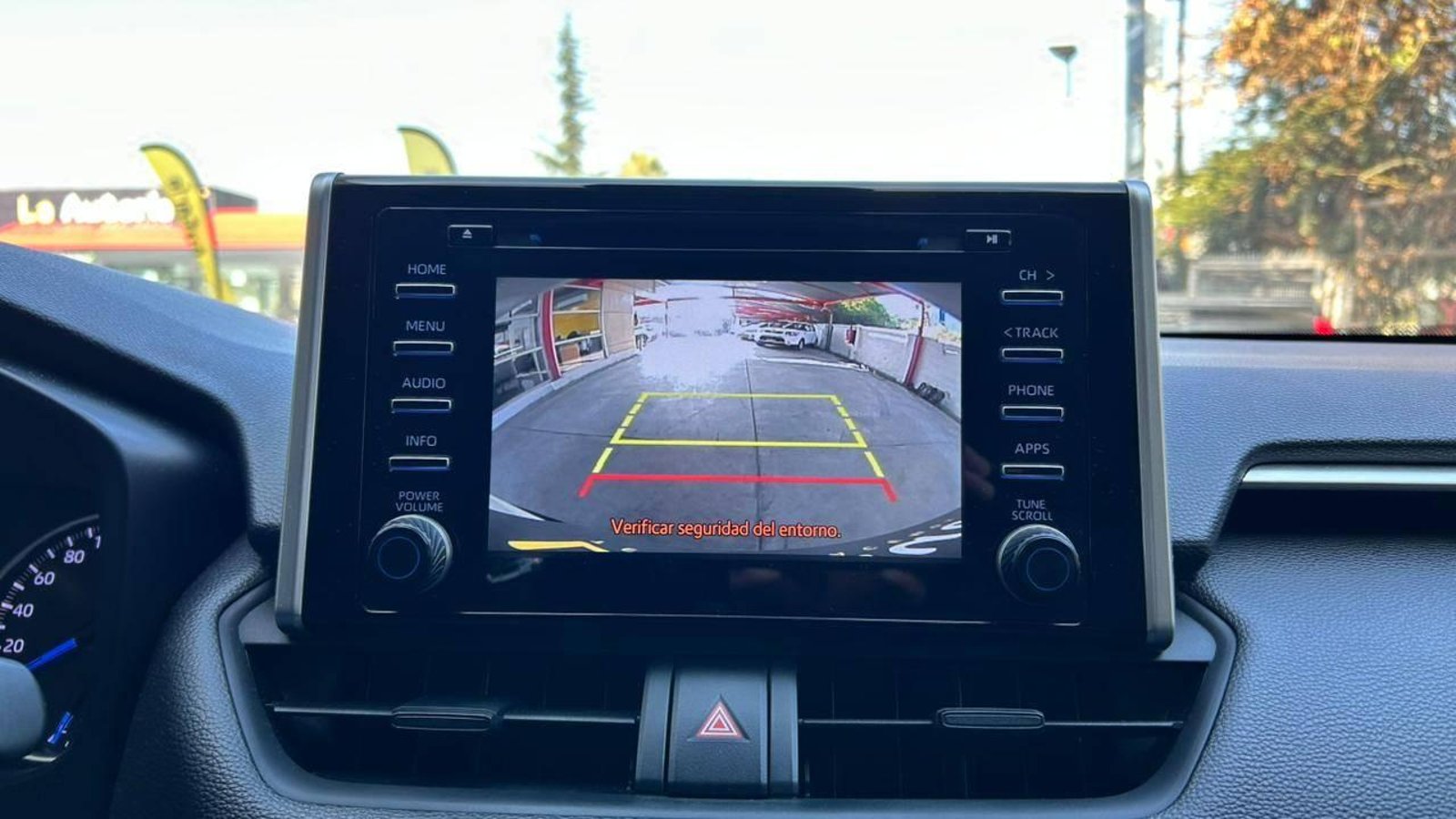 Toyota Rav4 2021 - Imagen 12 de 20