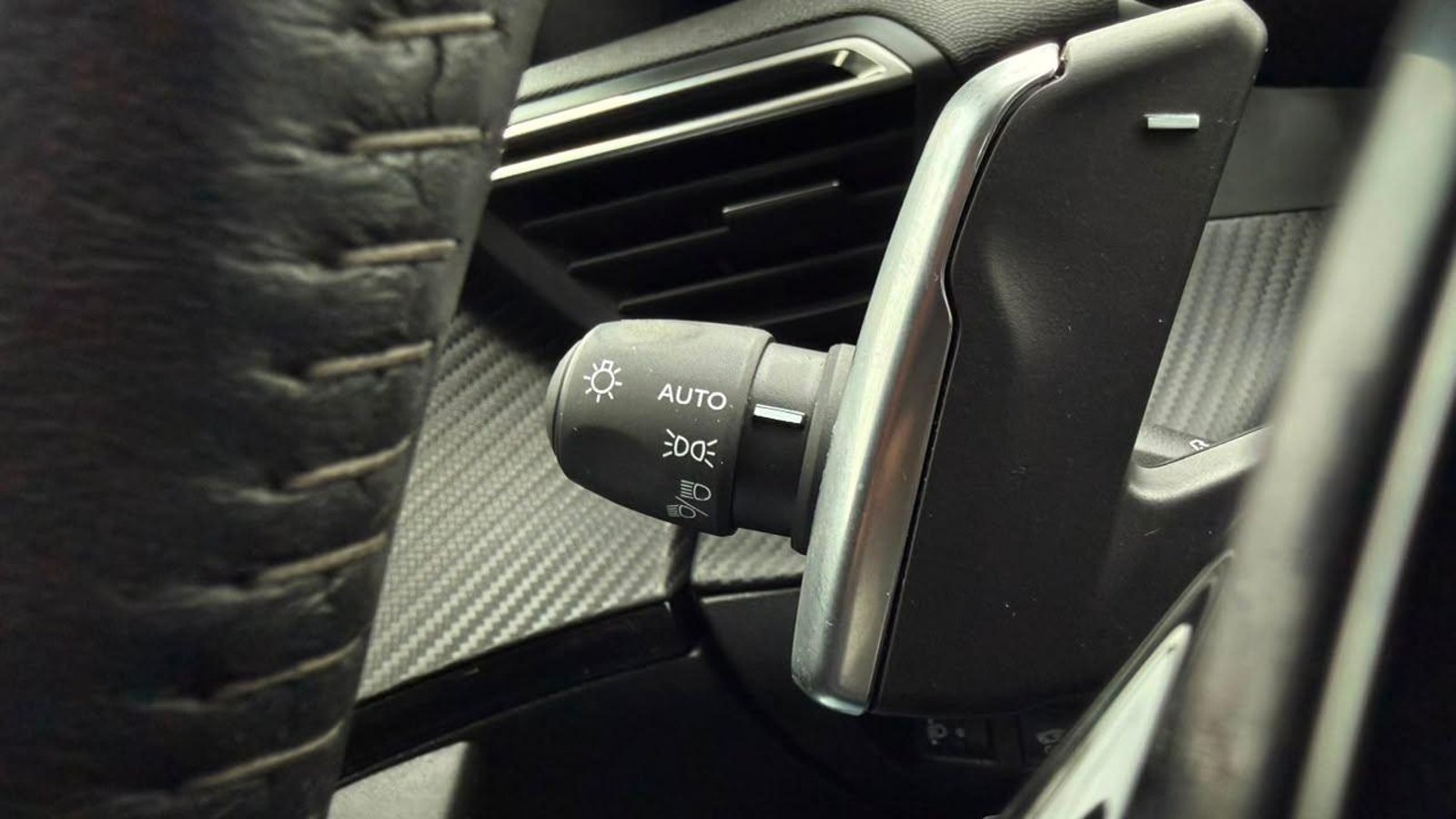 Peugeot 2008 ALLURE 1.2 2022 - Imagen 20 de 20