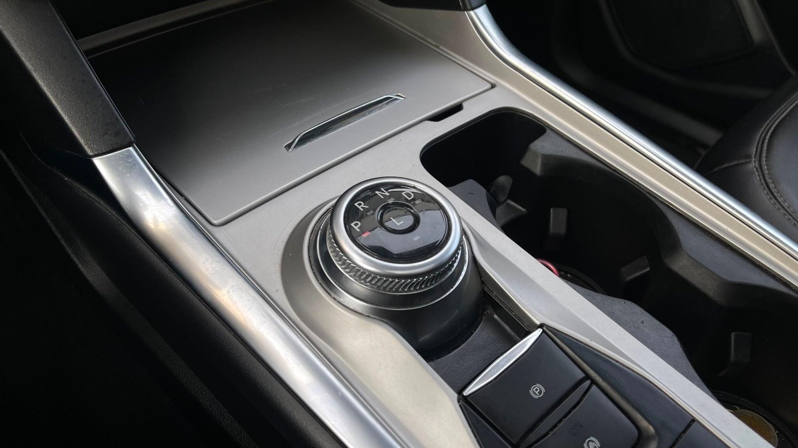 Ford EXPLORER 2024 - Imagen 14 de 18
