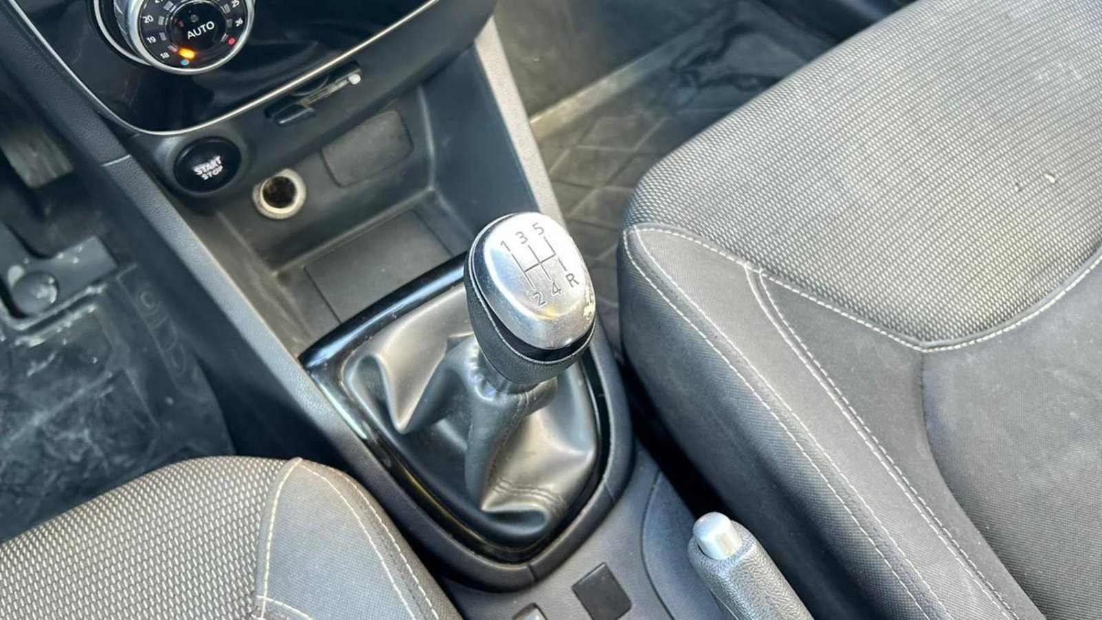 Renault Clio 2018 - Imagen 11 de 20