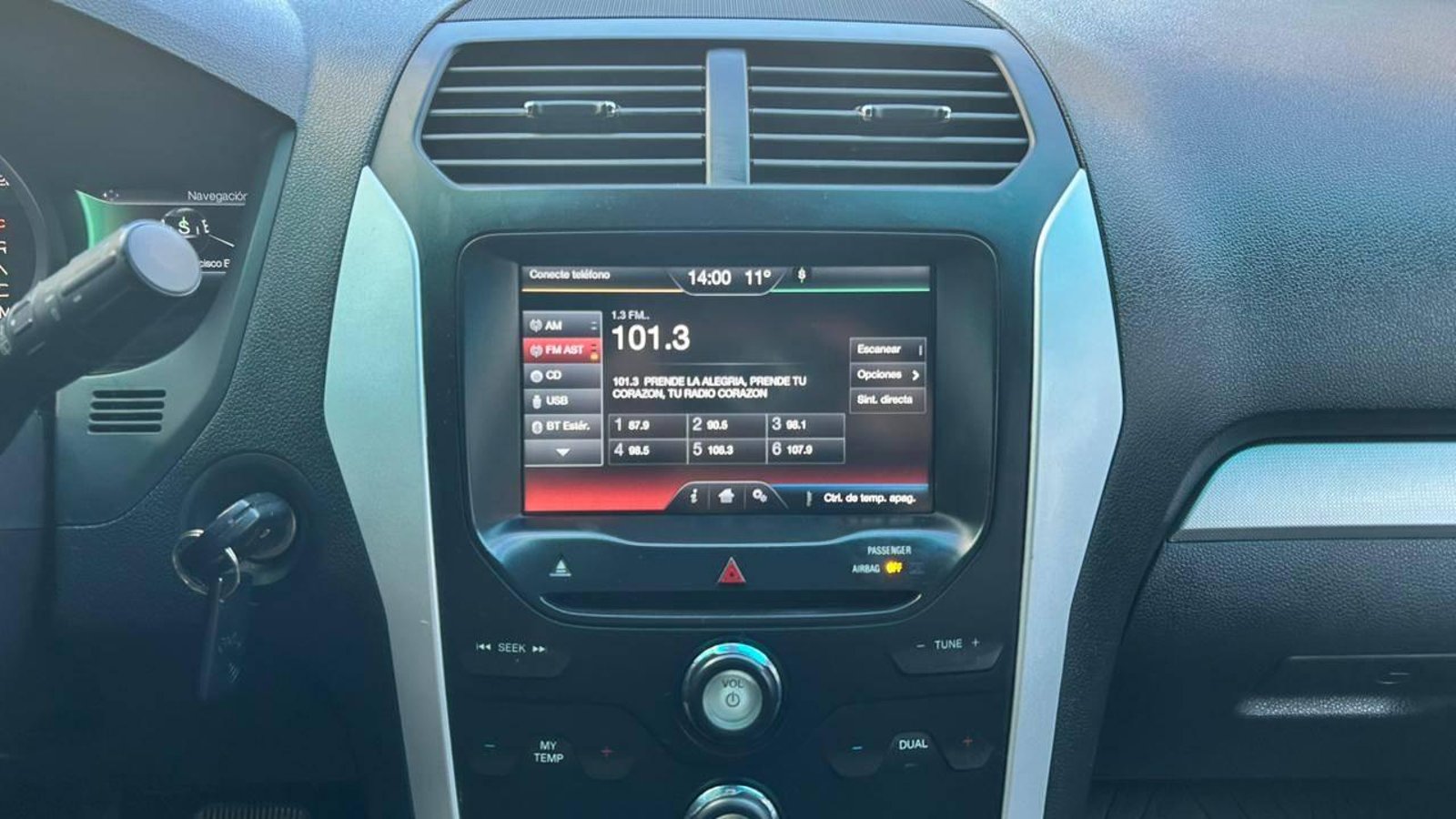 Ford Explorer 2015 - Imagen 14 de 20