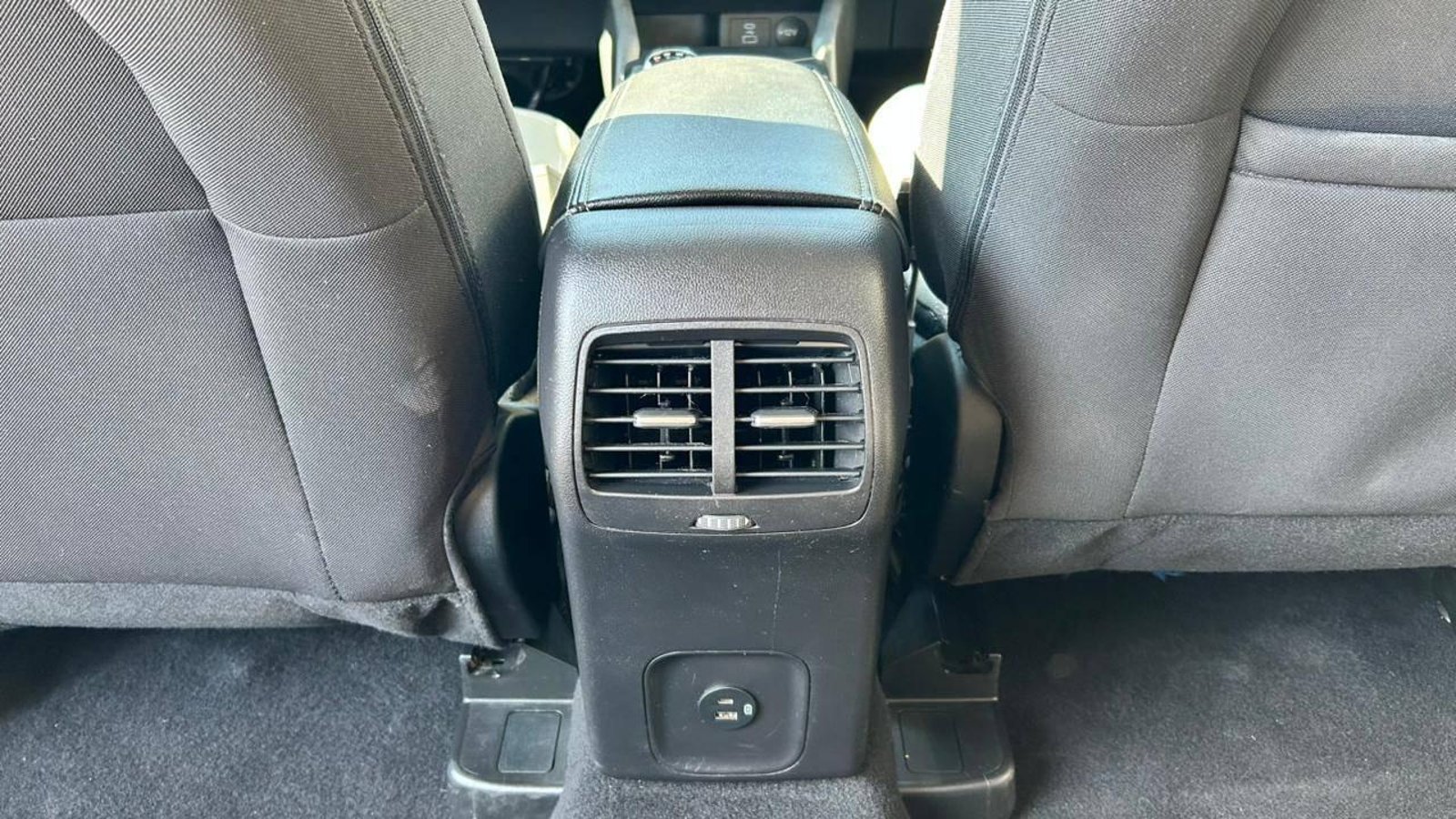 Ford Escape 2023 - Imagen 17 de 20