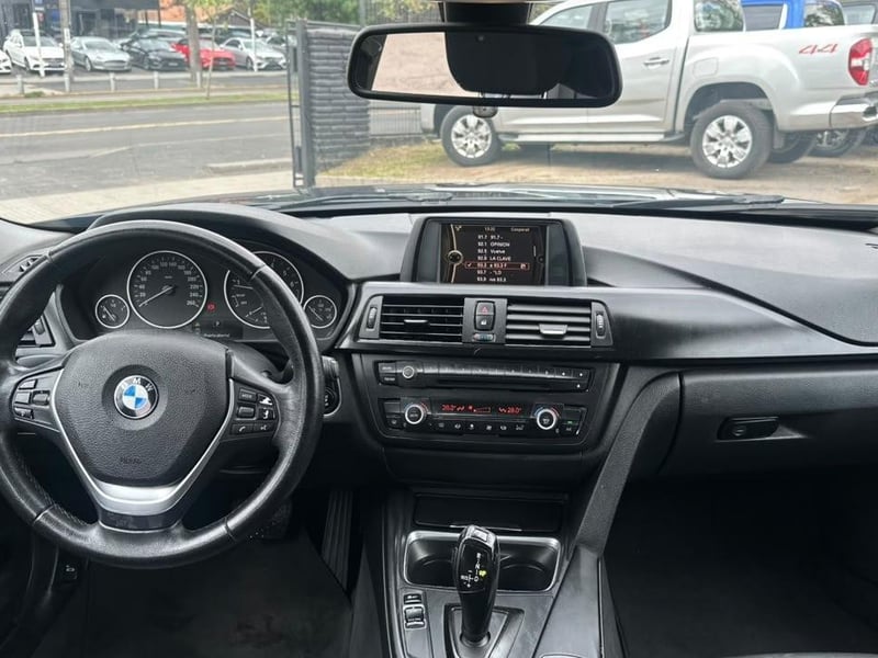 BMW 320I 2013 - Imagen 6 de 20