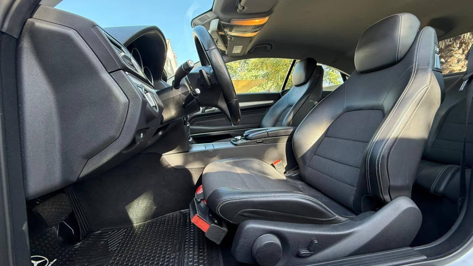 Mercedes Benz E200 2015 - Imagen 6 de 20