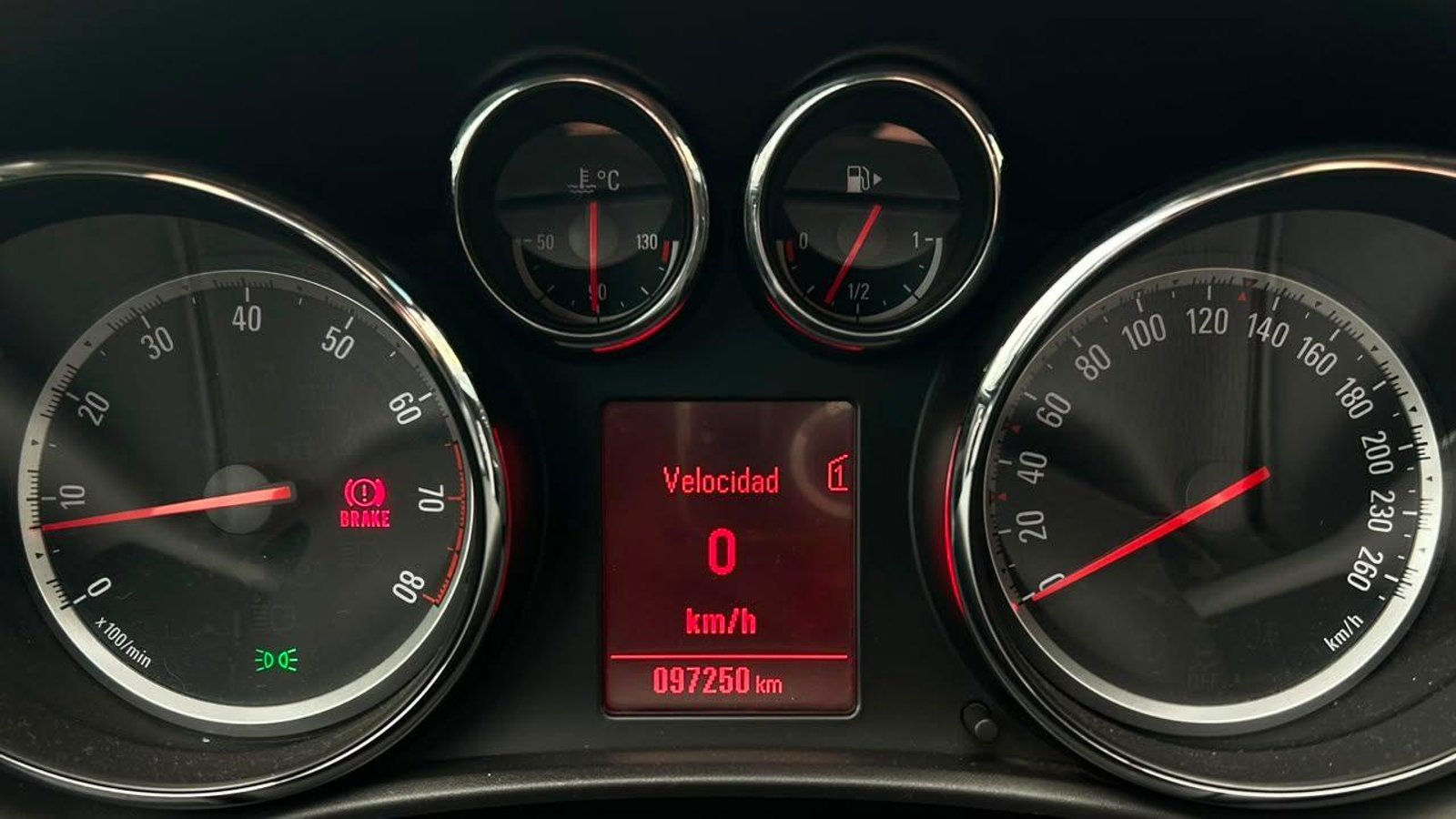 Opel Astra 2013 - Imagen 9 de 19