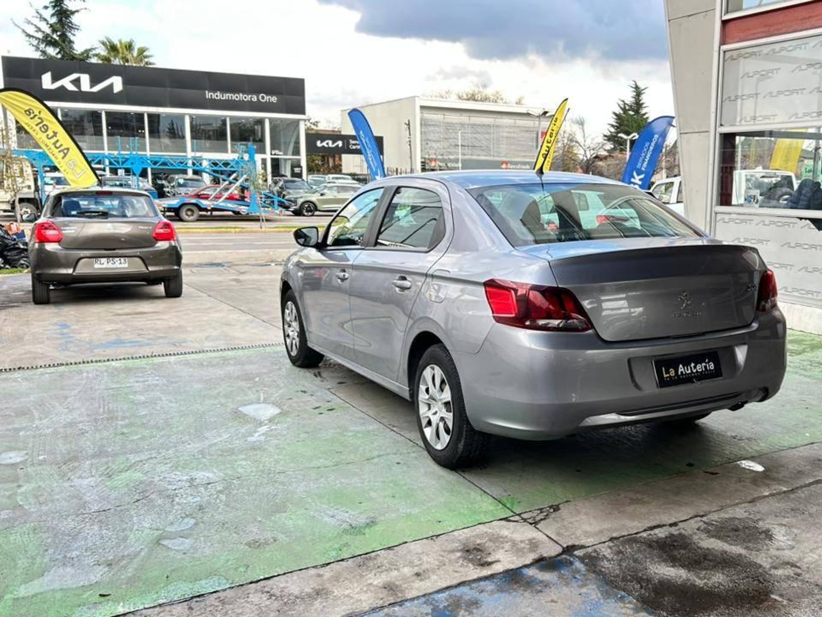 Peugeot 301 VTI 2018 - Foto 4 de 18
