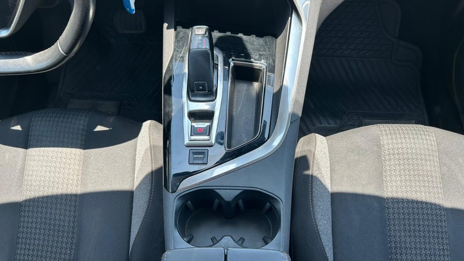 Peugeot 3008 2018 - Imagen 19 de 20