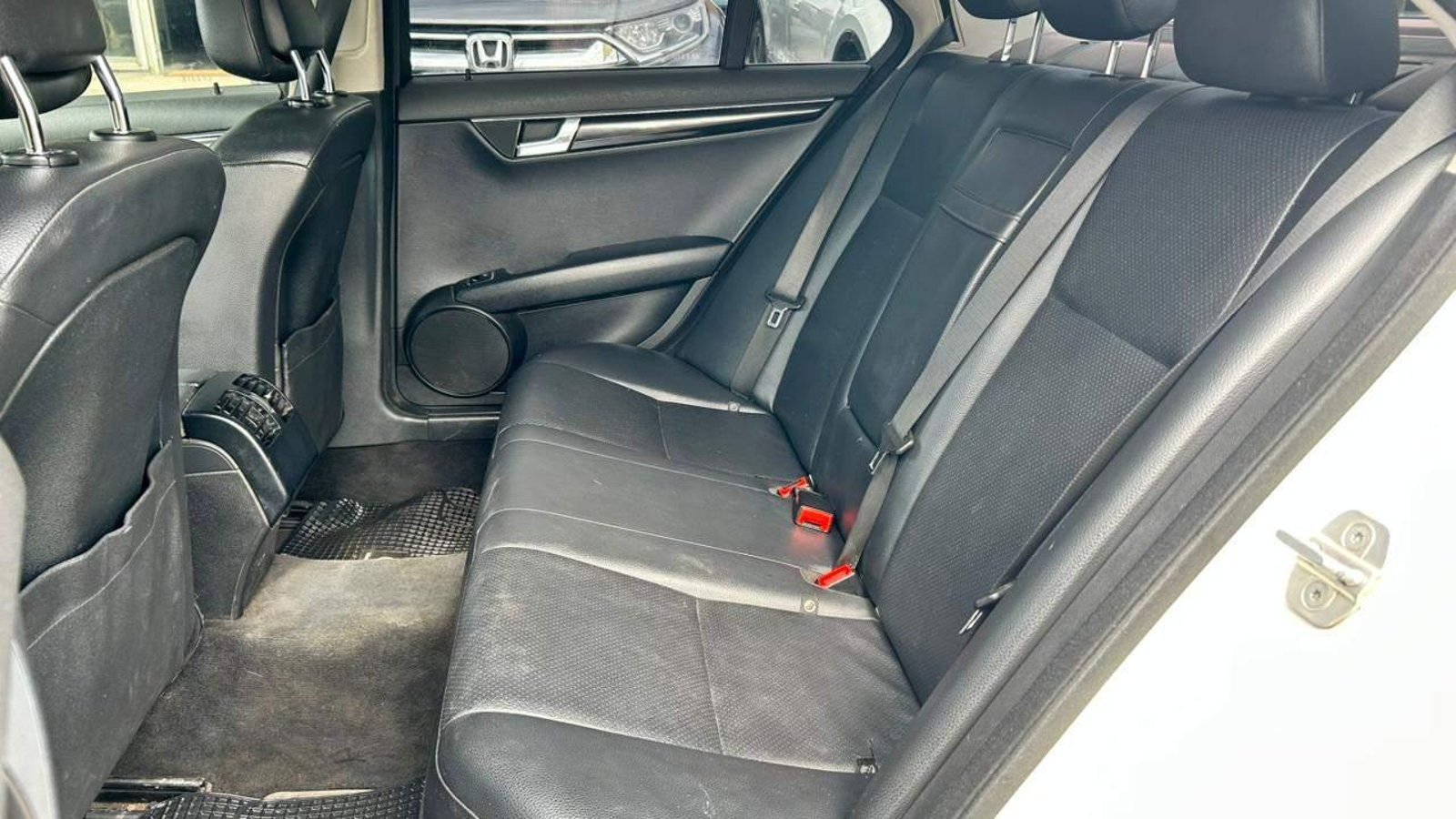 Mercedes-Benz C180 2011 - Imagen 6 de 20