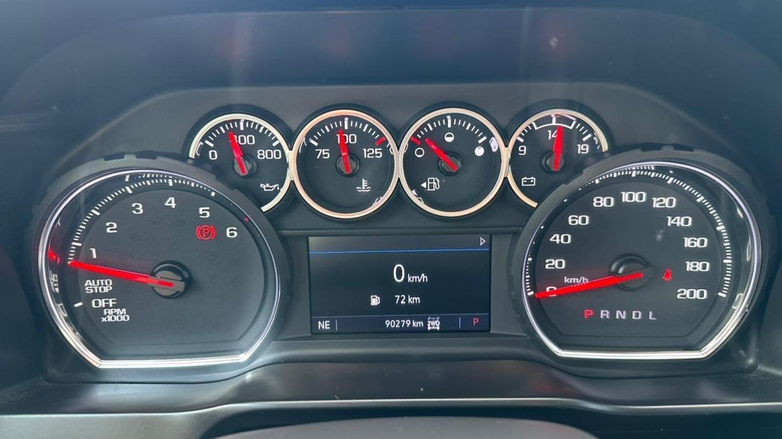 Chevrolet SILVERADO 5.3L DOBLE CAB 4P AT 2021 - Imagen 17 de 20