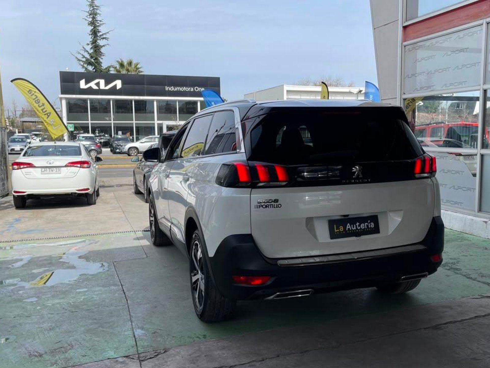 Peugeot 5008 2021 - Foto 4 de 17