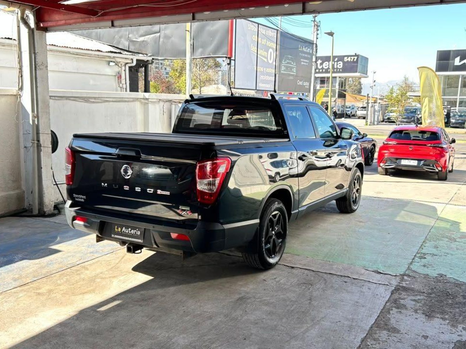 SsangYong GRAND MUSSO 2022 - Foto 3 de 20