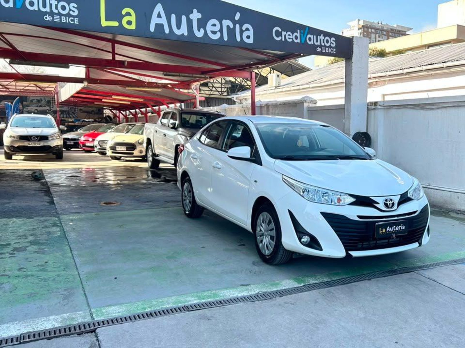 Toyota YARIS 2019 - Foto 2 de 20