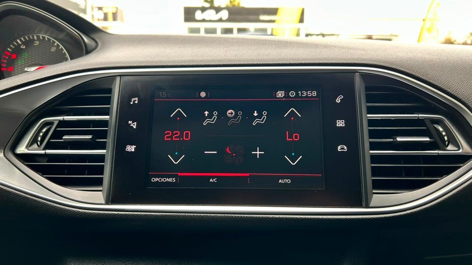 Peugeot 308 2018 - Imagen 15 de 20