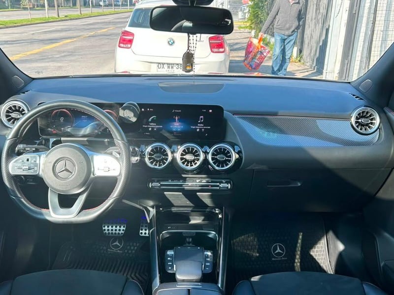 Mercedes-Benz GLA 2022 - Imagen 12 de 20