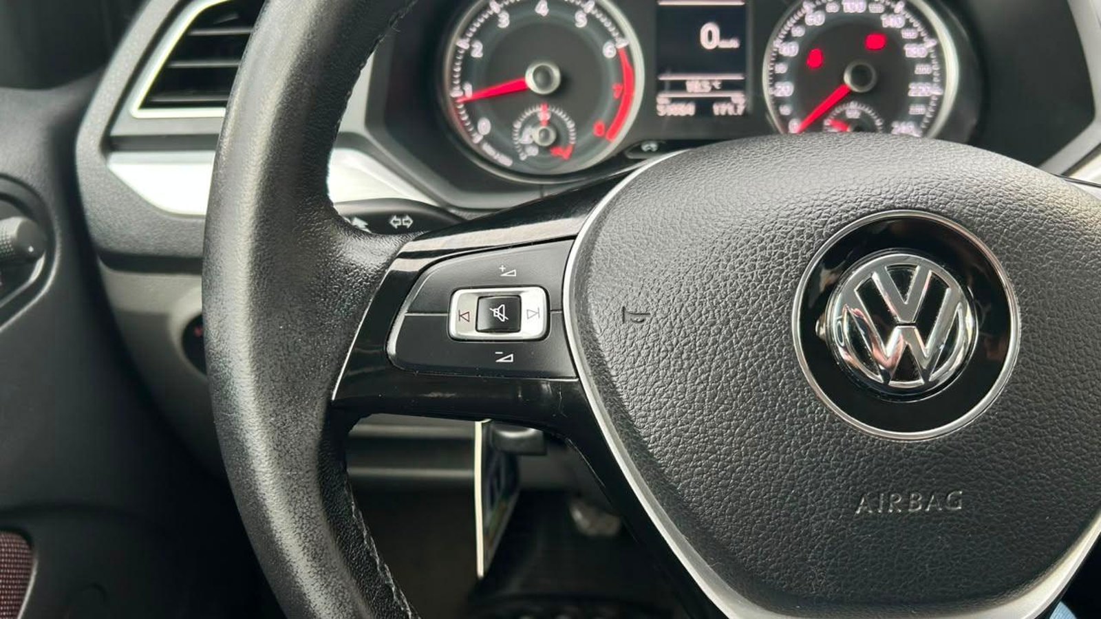 Volkswagen VOYAGE 2022 - Imagen 17 de 20