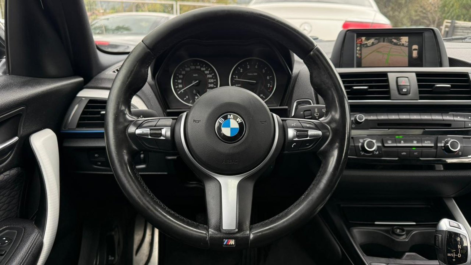 BMW 120i 2017 - Imagen 8 de 20