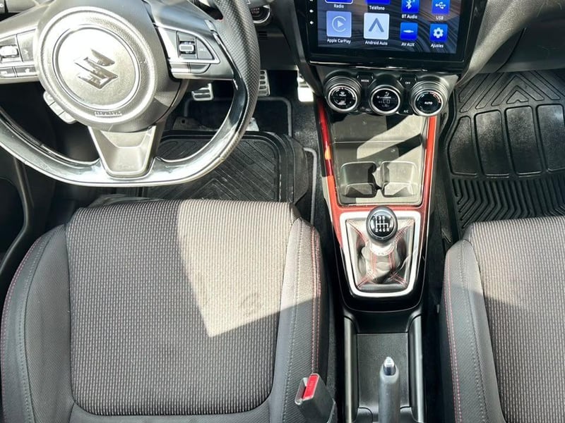 Suzuki SWIFT 2023 - Imagen 16 de 20