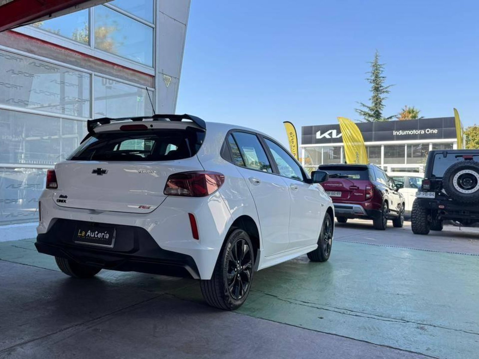 Chevrolet Onix Turbo 2024 - Foto 3 de 18