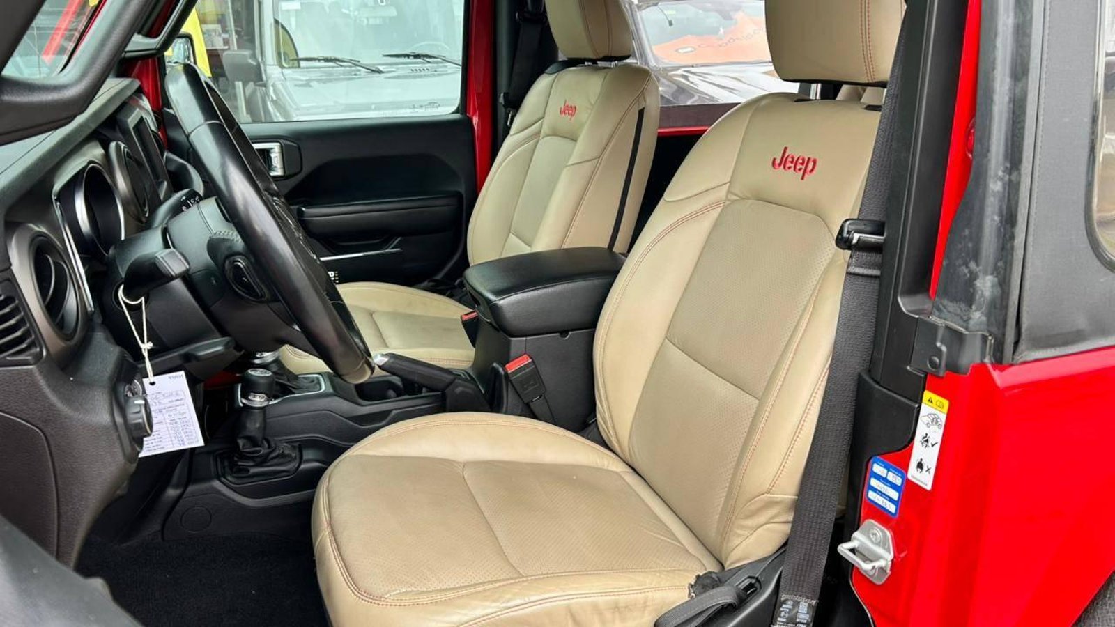 Jeep Wrangler 2020 - Imagen 14 de 20