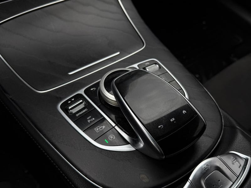Mercedes-Benz E200 2021 - Imagen 18 de 20