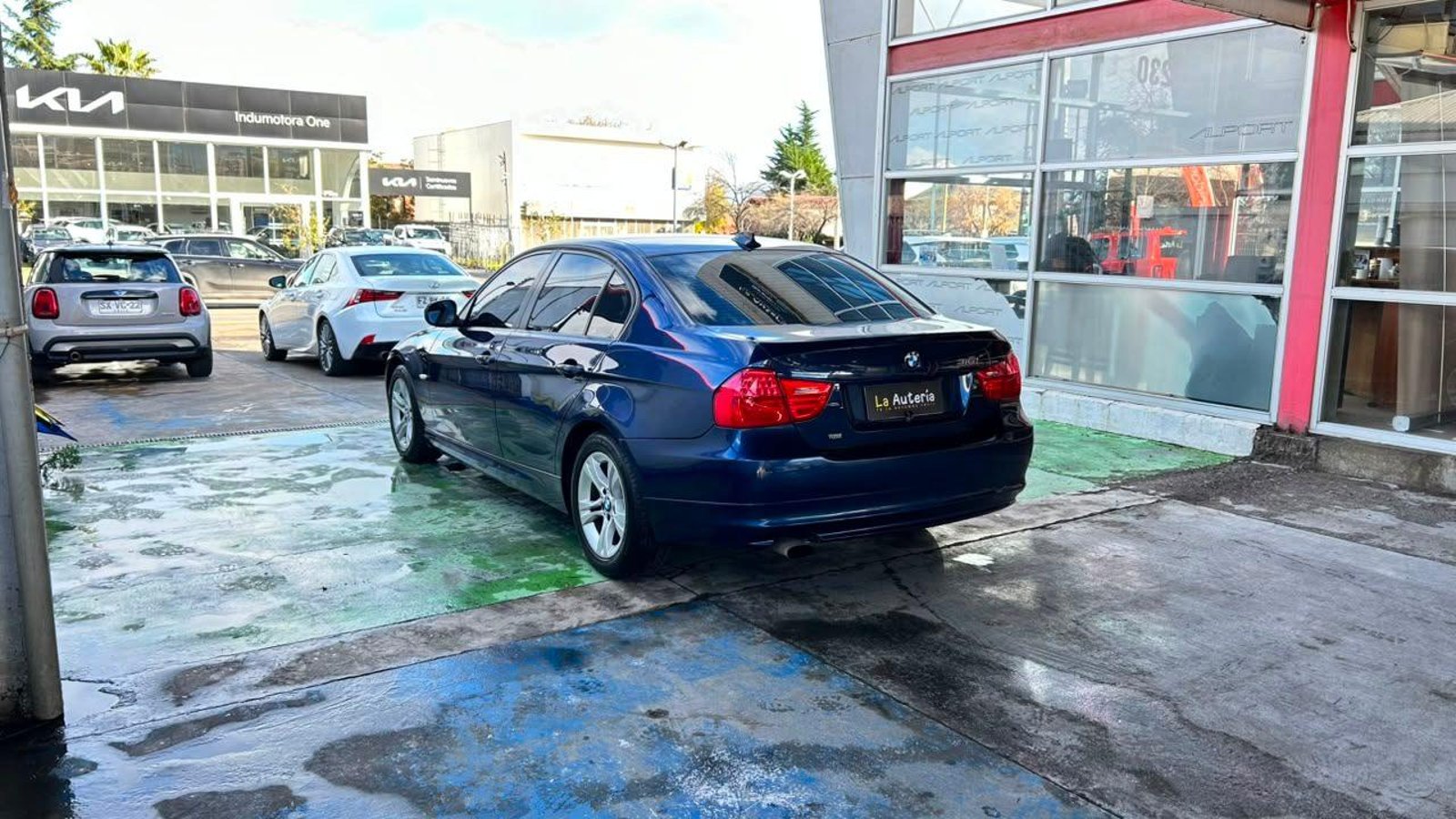BMW 316I 2012 - Imagen 4 de 20