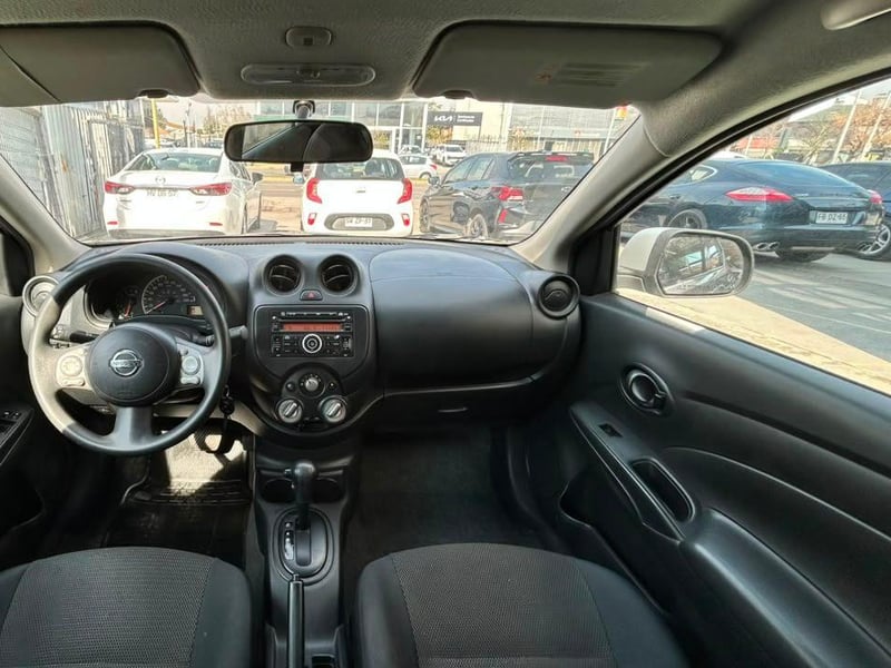 Nissan VERSA SENSE AUT 2013 - Imagen 11 de 20