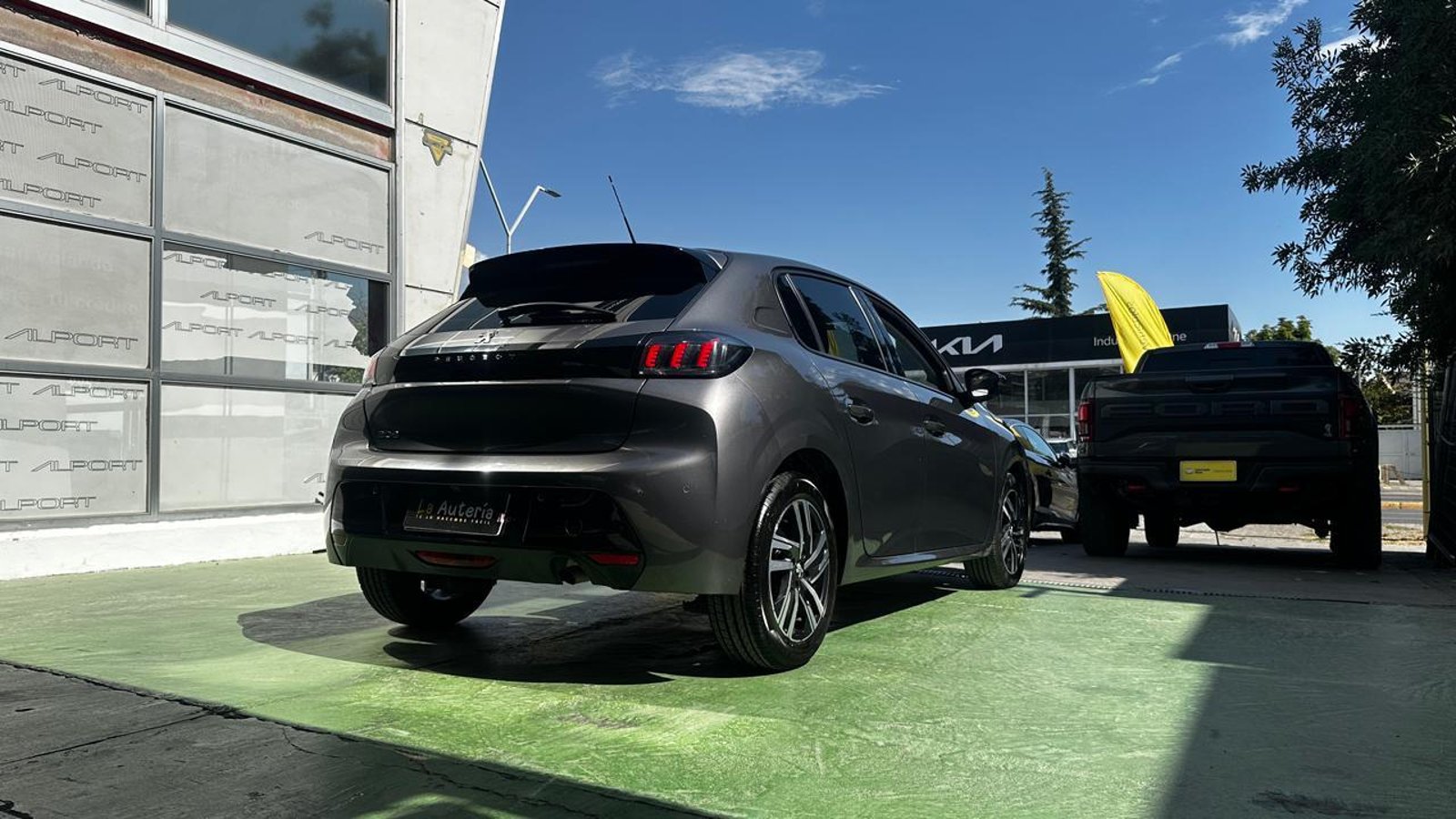 Peugeot 208 2023 - Imagen 5 de 17