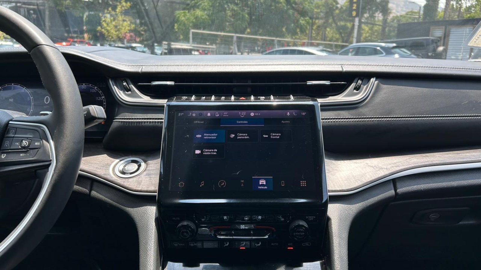 Jeep Grand Cherokee 2024 - Imagen 11 de 20