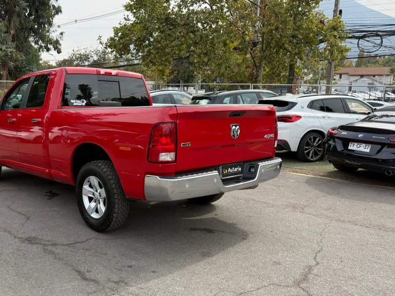 Dodge RAM 1500 2017 - Imagen 4 de 20