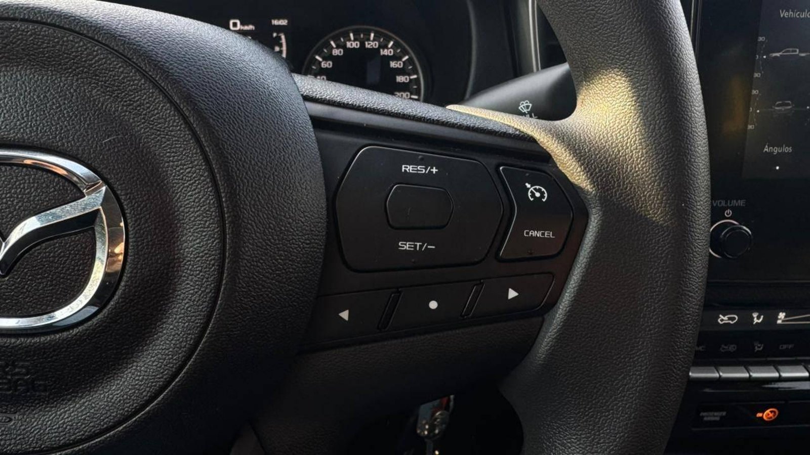 MAZDA BT 50 4WD 3.0 2026 - Imagen 14 de 20