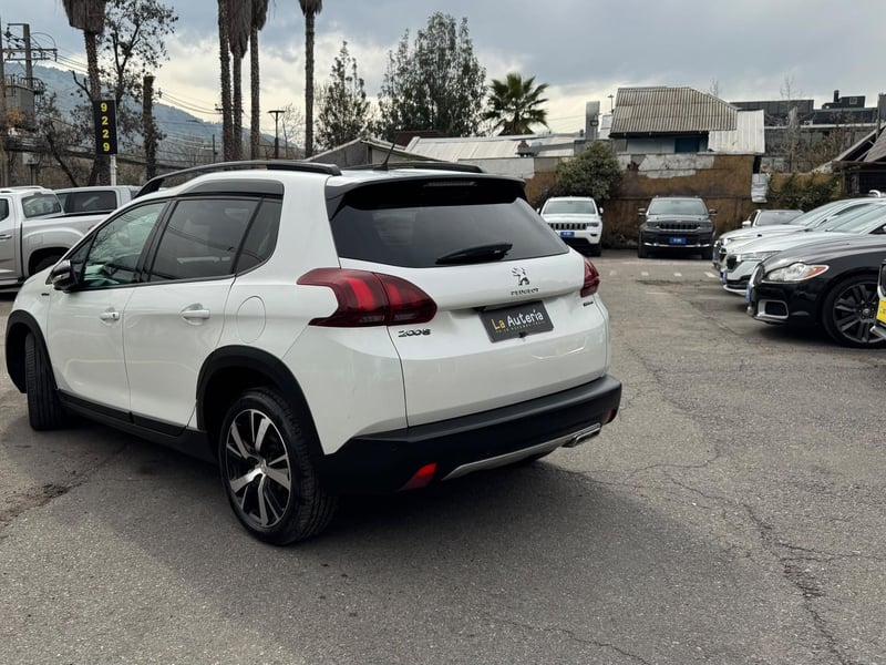 Peugeot 2008 2018 - Imagen 3 de 20