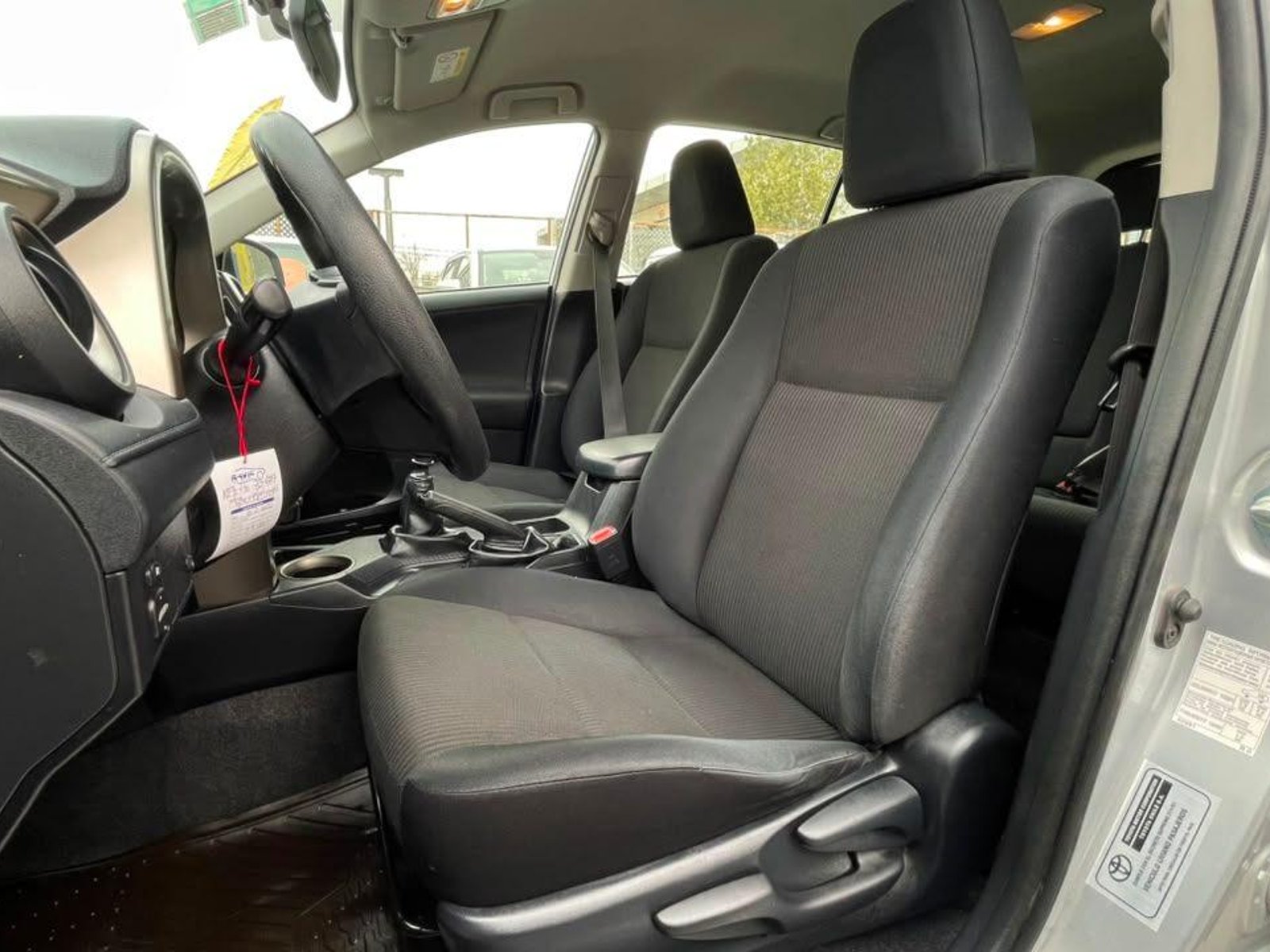 Toyota RAV4 2015 - Foto 5 de 18