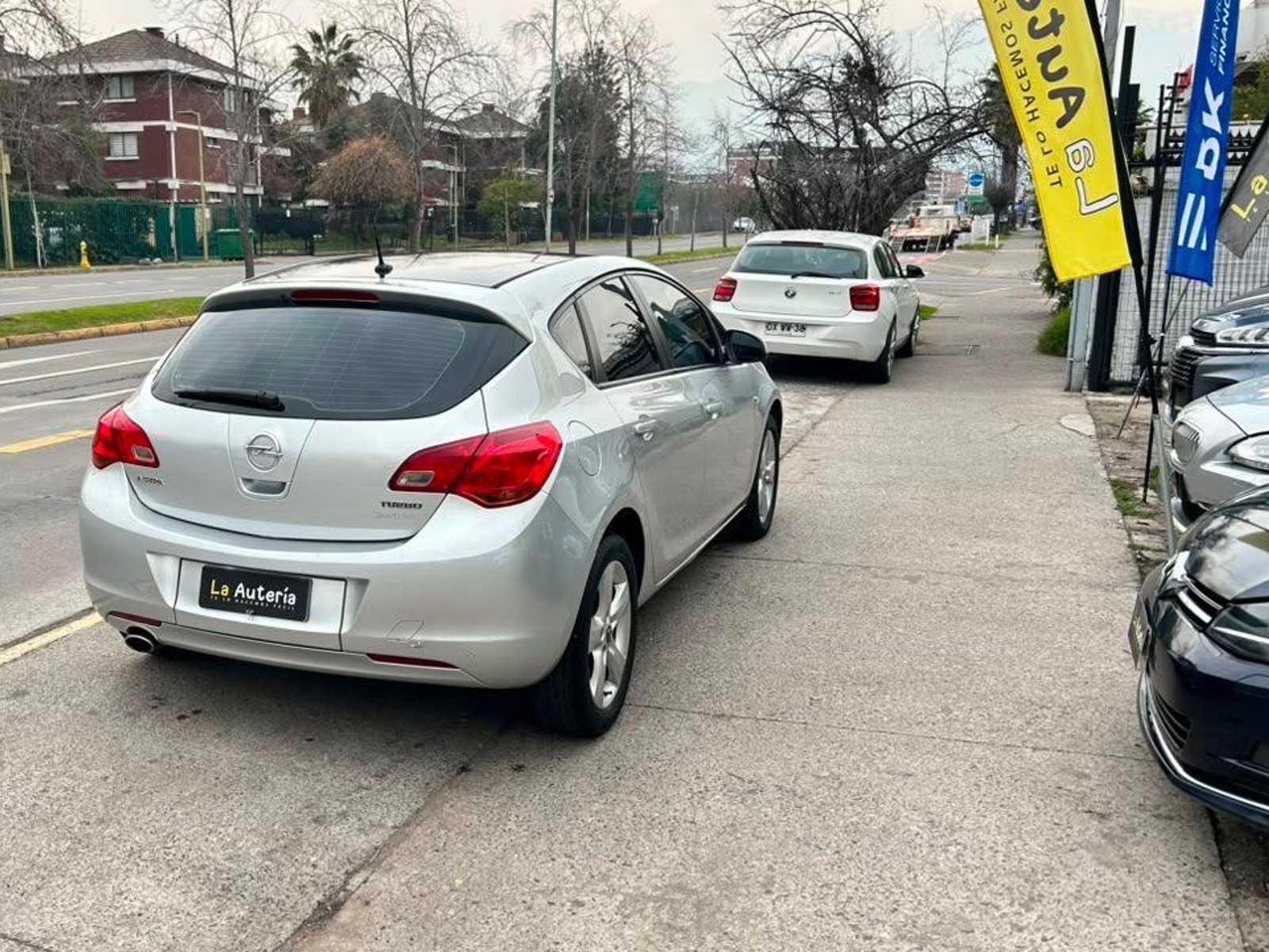 Opel Astra 2013 - Foto 3 de 19