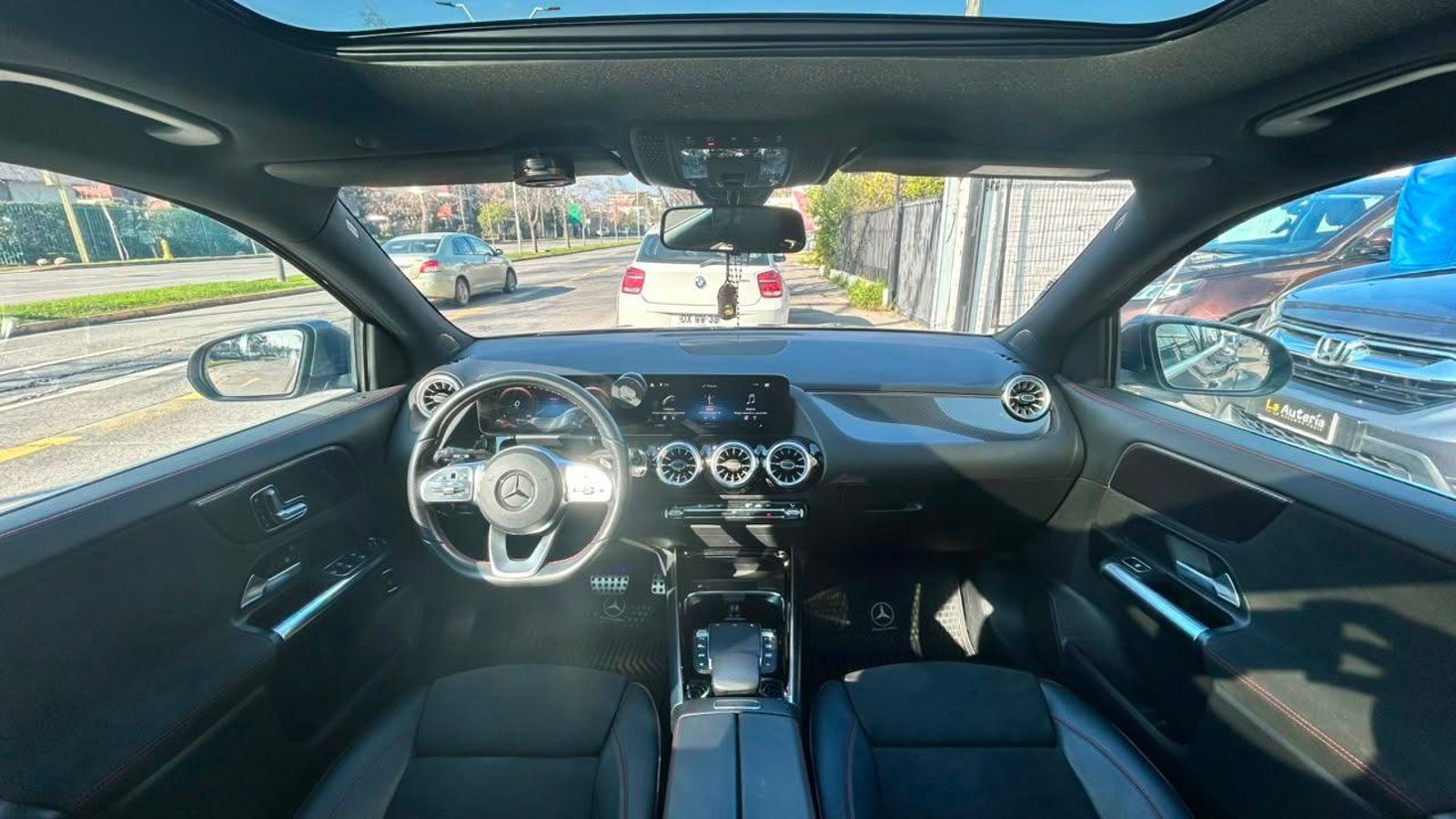 Mercedes-Benz GLA 2022 - Imagen 11 de 20