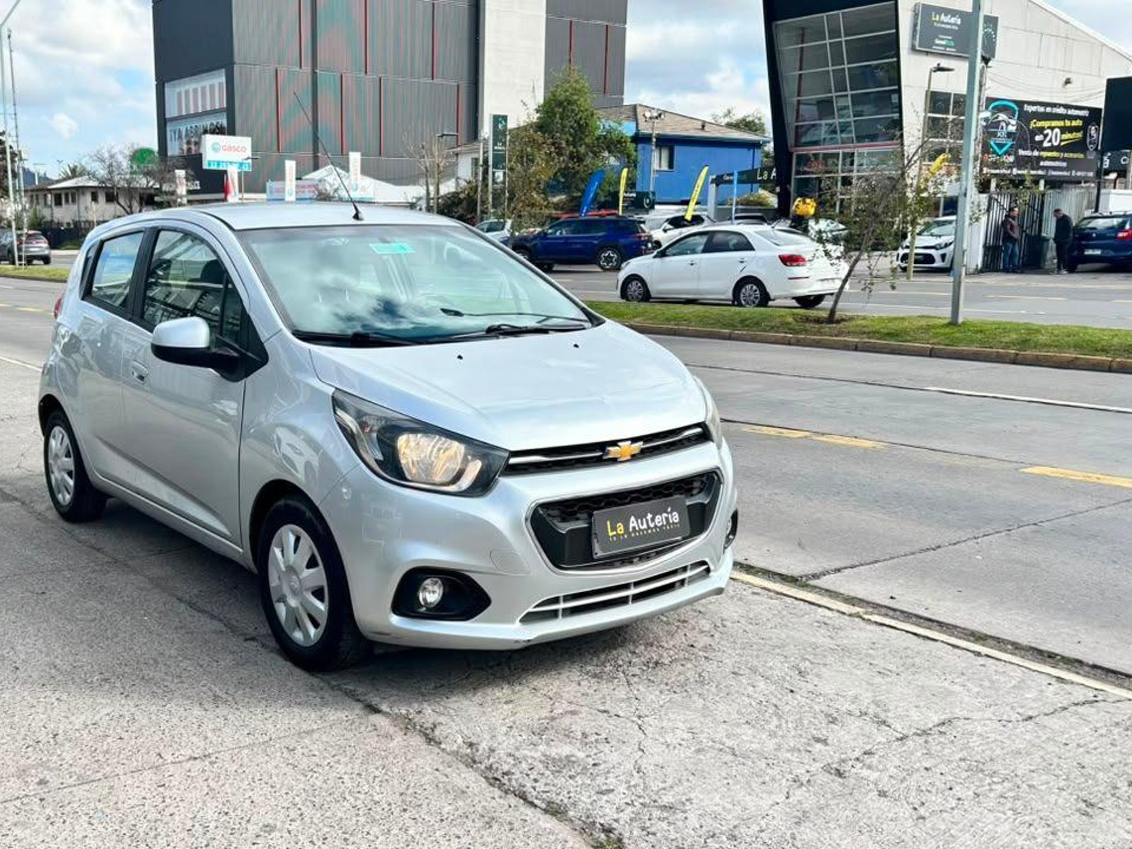 Chevrolet Spark 2020 - Foto 2 de 20