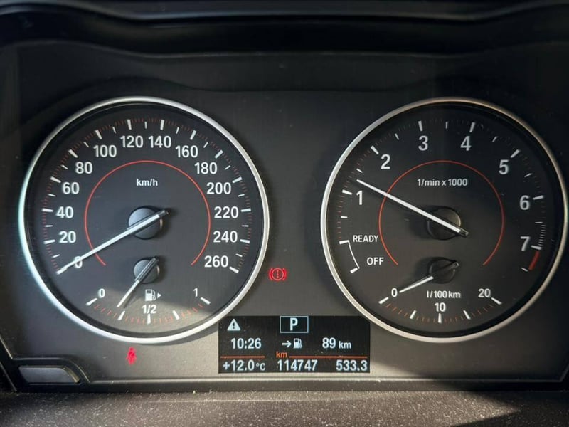 BMW 120i 2017 - Imagen 9 de 20