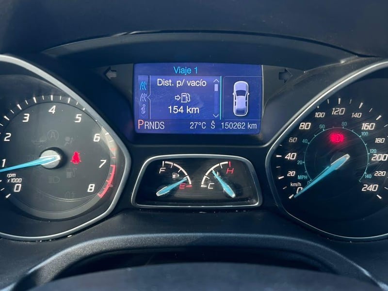Ford NEW FOCUS 2013 - Imagen 8 de 20