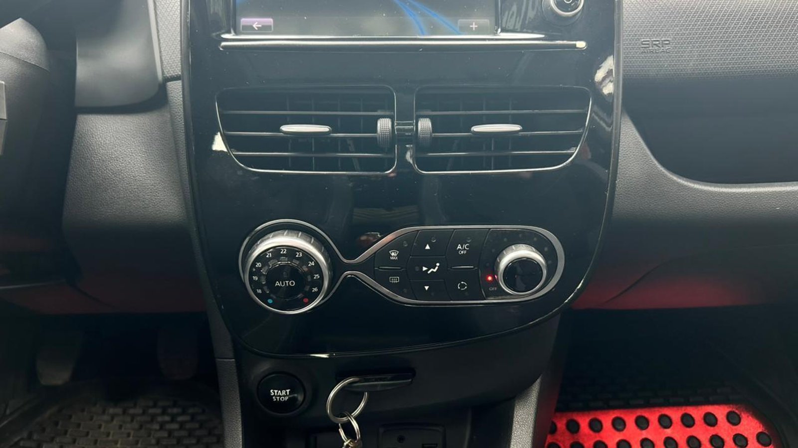 Renault Clio 2016 - Imagen 15 de 20