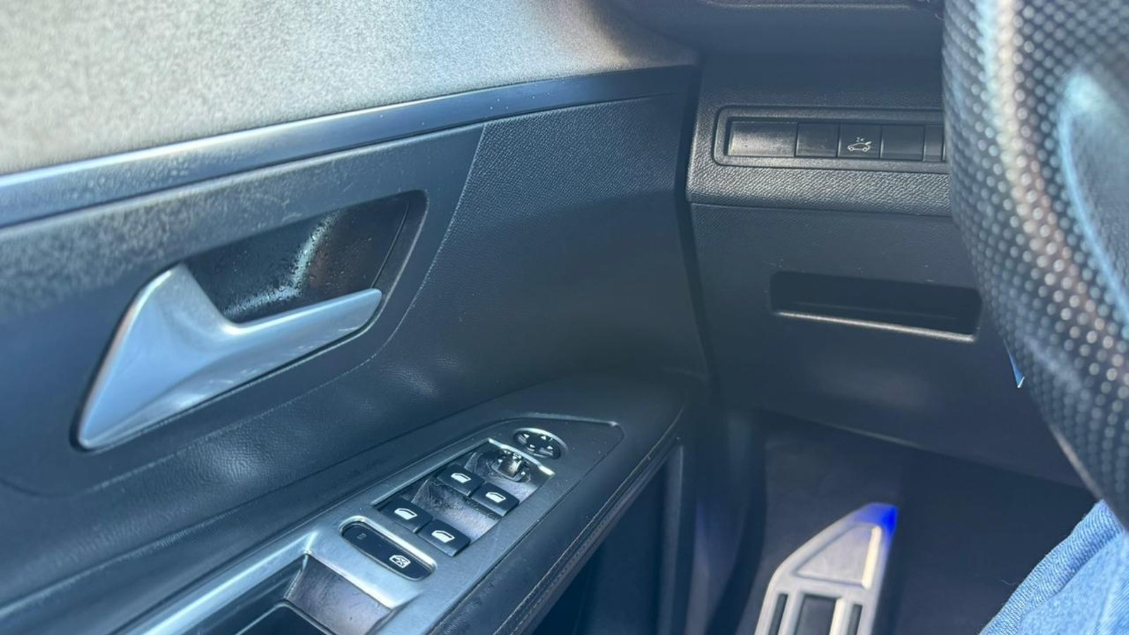 Peugeot 3008 2017 - Imagen 14 de 16