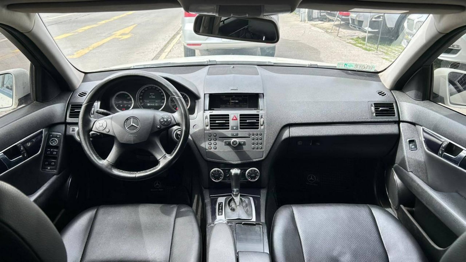 Mercedes-Benz C180 2011 - Imagen 10 de 20