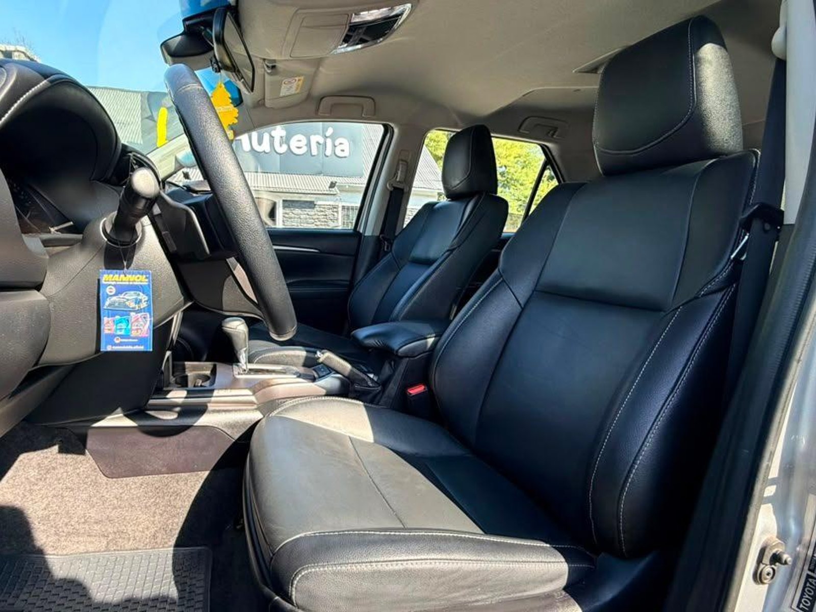 Toyota NEW FORTUNER SRX TDI 4X4 2.8 AUT 2022 - Foto 5 de 20
