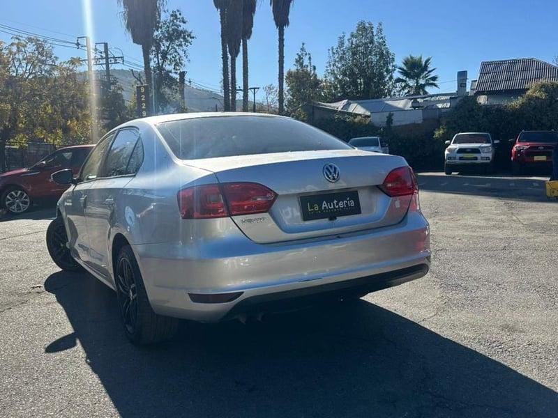 Volkswagen Vento 2012 - Imagen 4 de 17