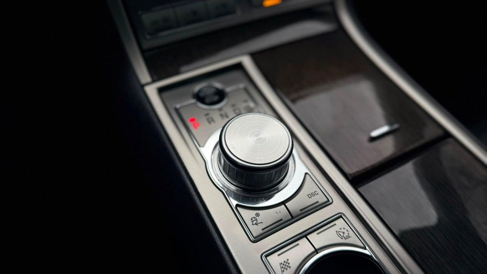 Jaguar XF R 2010 - Imagen 14 de 20