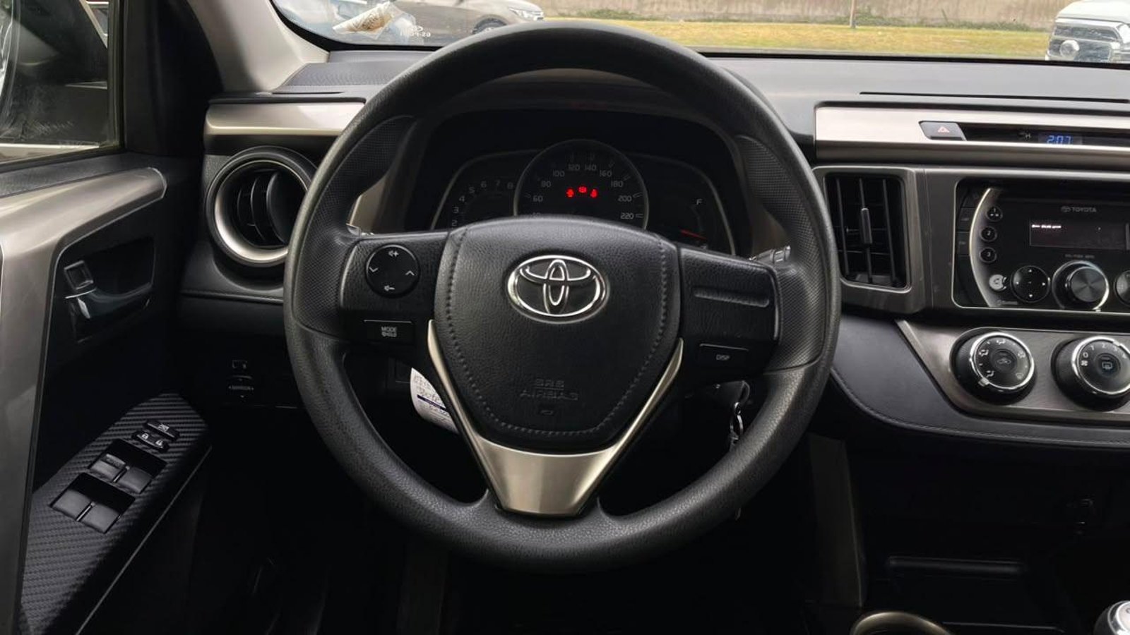 Toyota RAV4 2015 - Imagen 10 de 18