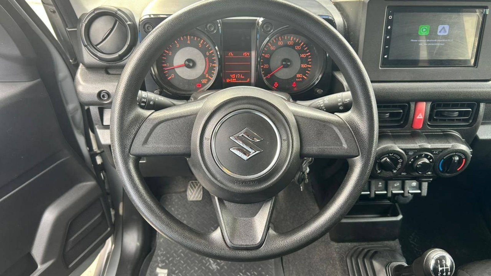 Suzuki Jimny 2023 - Imagen 9 de 20