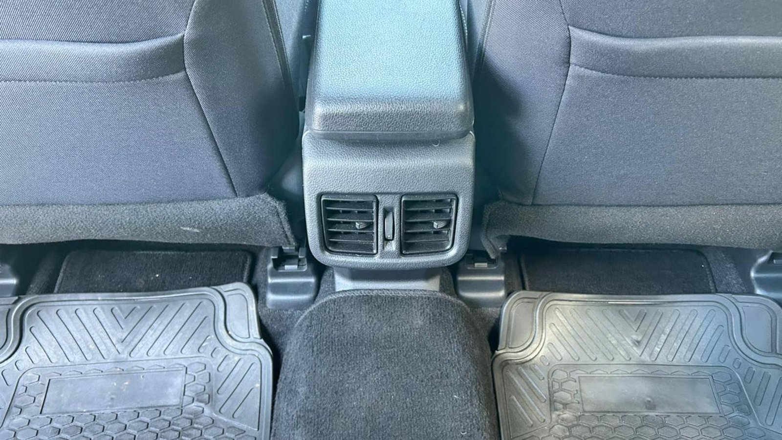 Toyota YARIS CROSS 2026 - Imagen 16 de 20