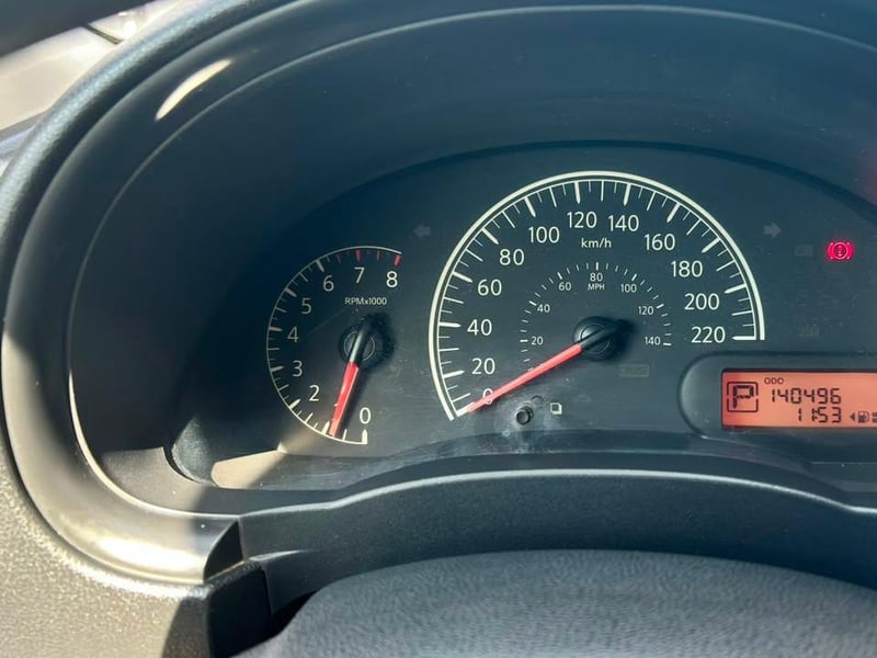 Nissan VERSA SENSE AUT 2013 - Imagen 8 de 20