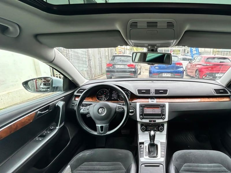 Volkswagen PASSAT 2013 - Imagen 9 de 20