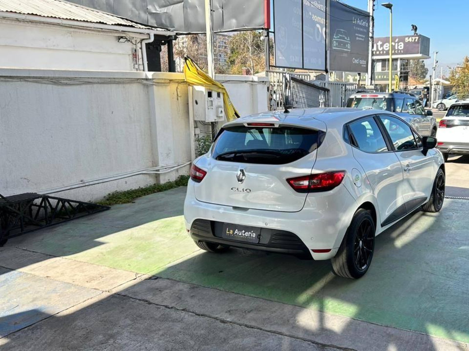 Renault Clio 2018 - Foto 3 de 20