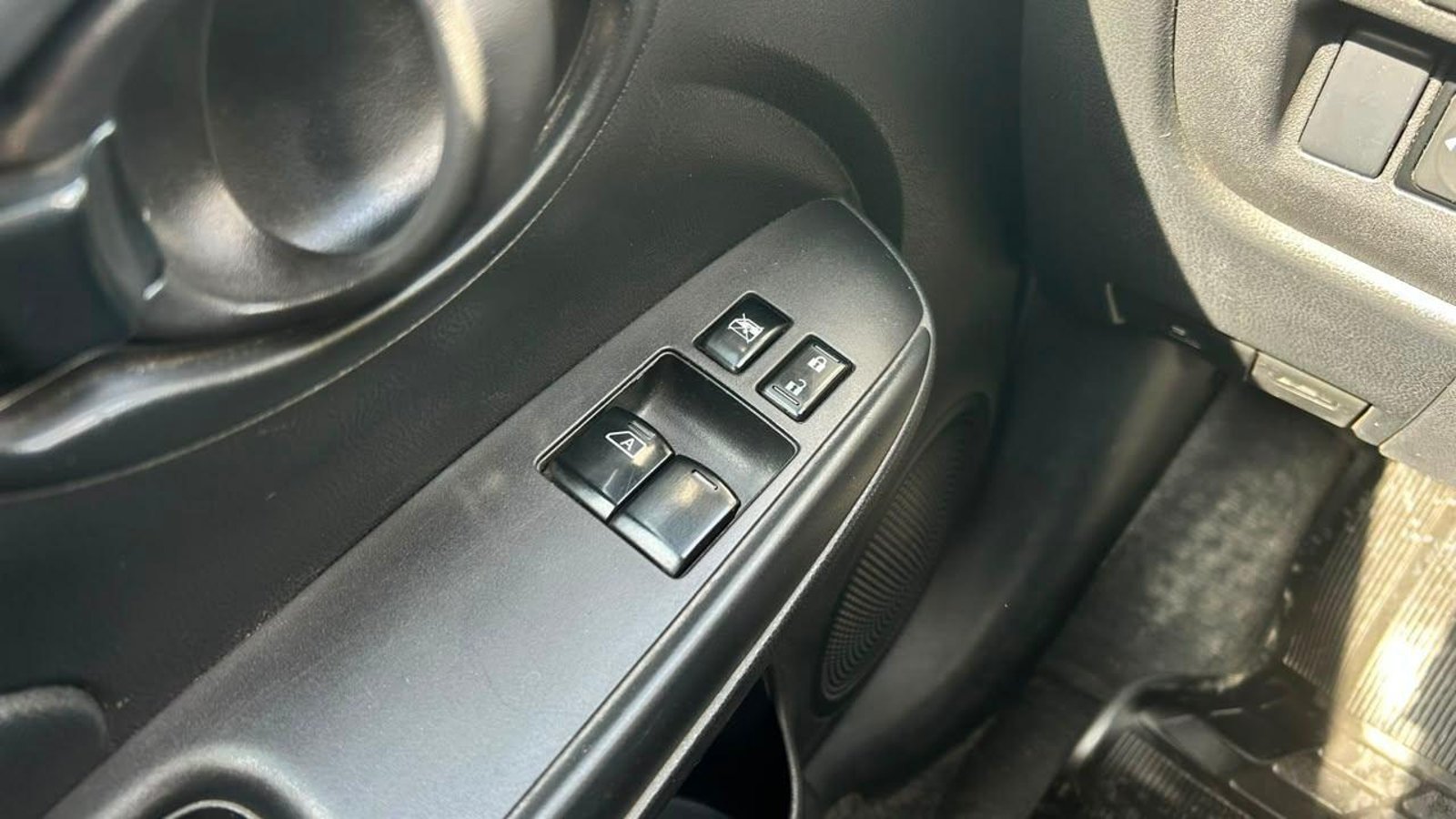 Nissan Versa 2013 - Imagen 20 de 20